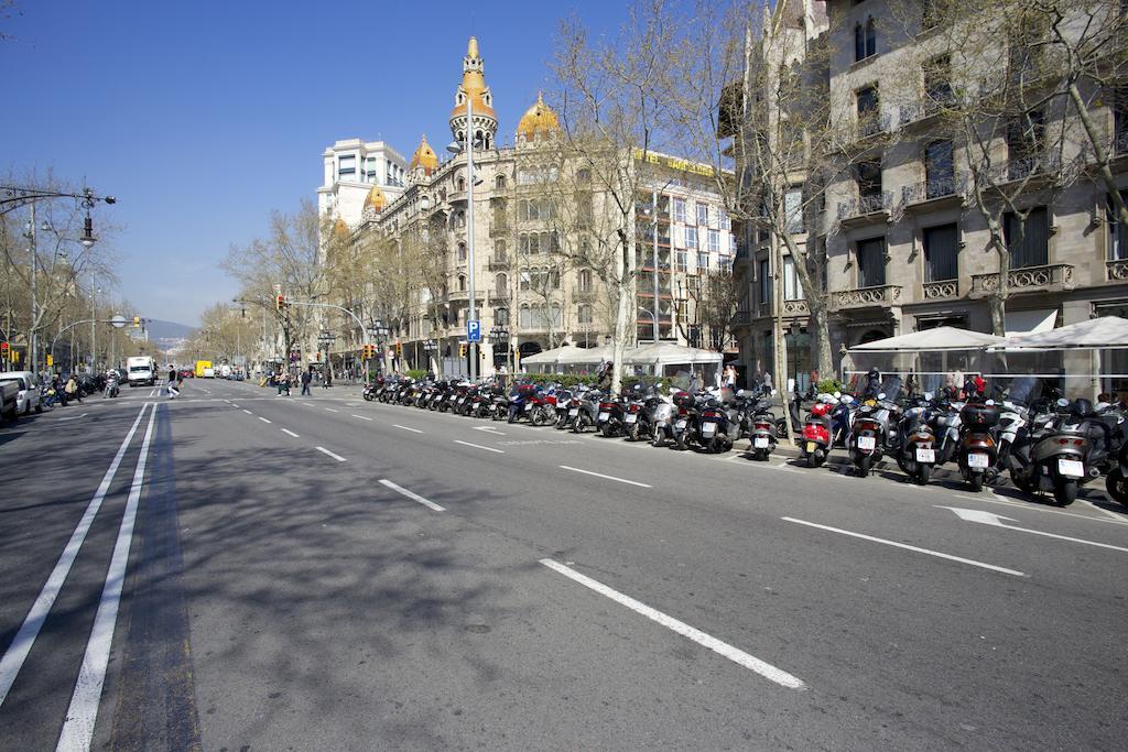 Letsgo Paseo De Gracia Leilighet Barcelona Eksteriør bilde