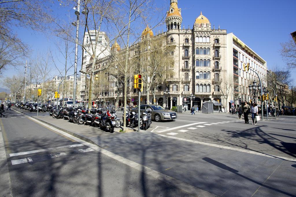 Letsgo Paseo De Gracia Leilighet Barcelona Eksteriør bilde